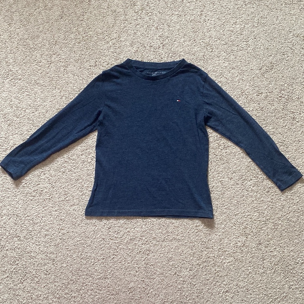 Tommy Hilfiger Boys Small 8-10 Long Sleeve Crewneck Embroidered Logo￼ Shirt